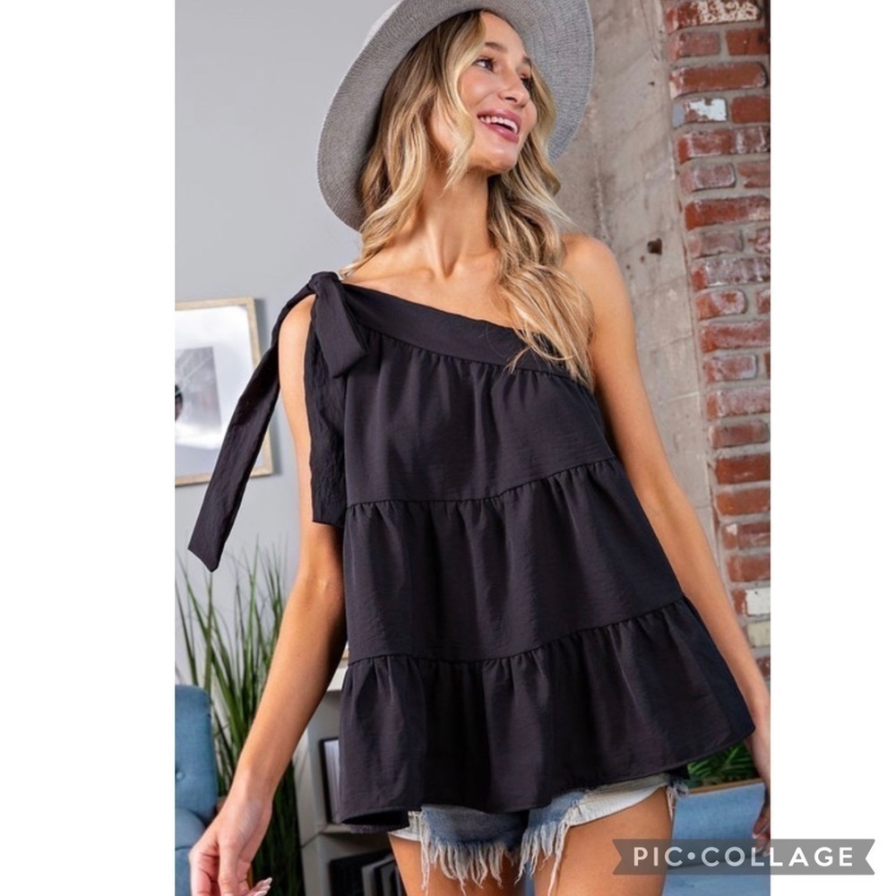 Beautiful Black One Shoulder Top